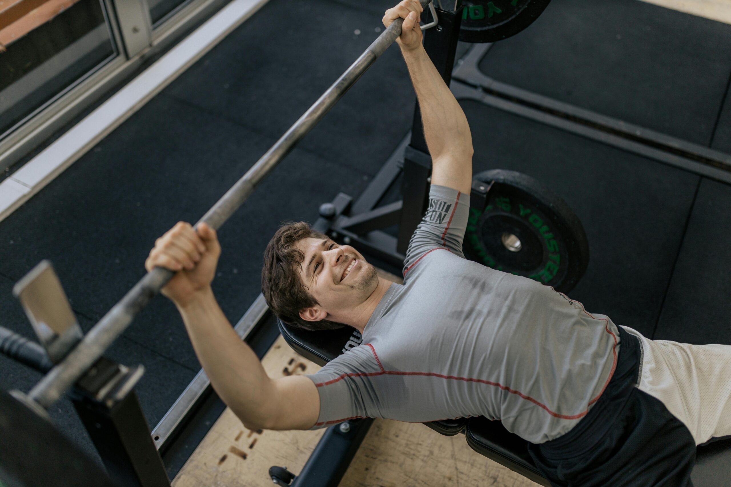 Your First Time at the Gym? Here’s Exactly What to Do (Beginner’s Guide)