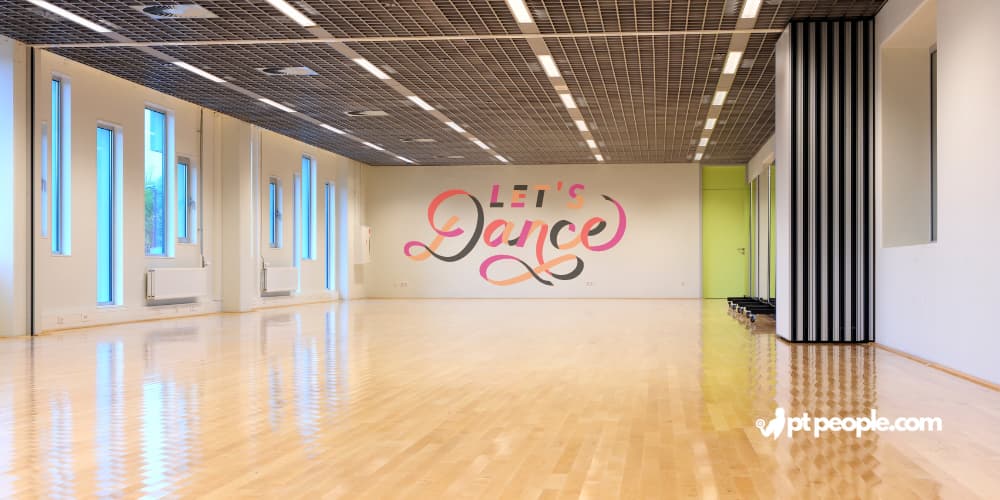 Find your rhythm in Dubai! Discover a variety of dance classes for a social and creative workout. (This emphasizes the social and artistic aspects of dance, uses the location "Dubai" and the keyword "dance classes", and positions dance as a fun way to exercise).